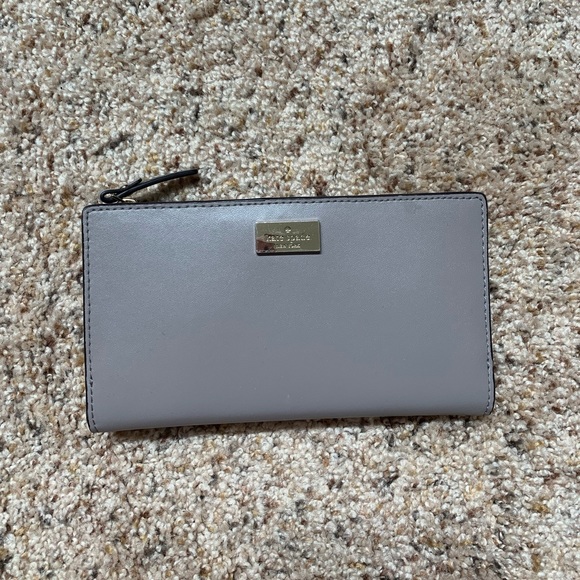 kate spade new york full size wallet - Picture 1 of 5